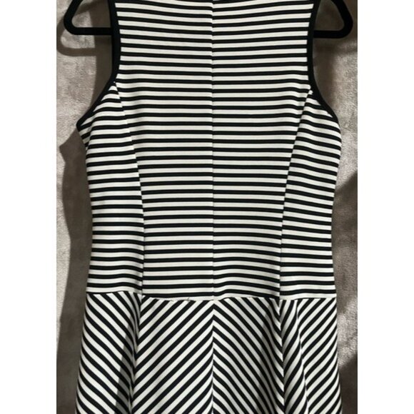 Beige by ECI Black White Striped Sleeveless Fit Flare Horizontal Diagonal Dress - Picture 5 of 12